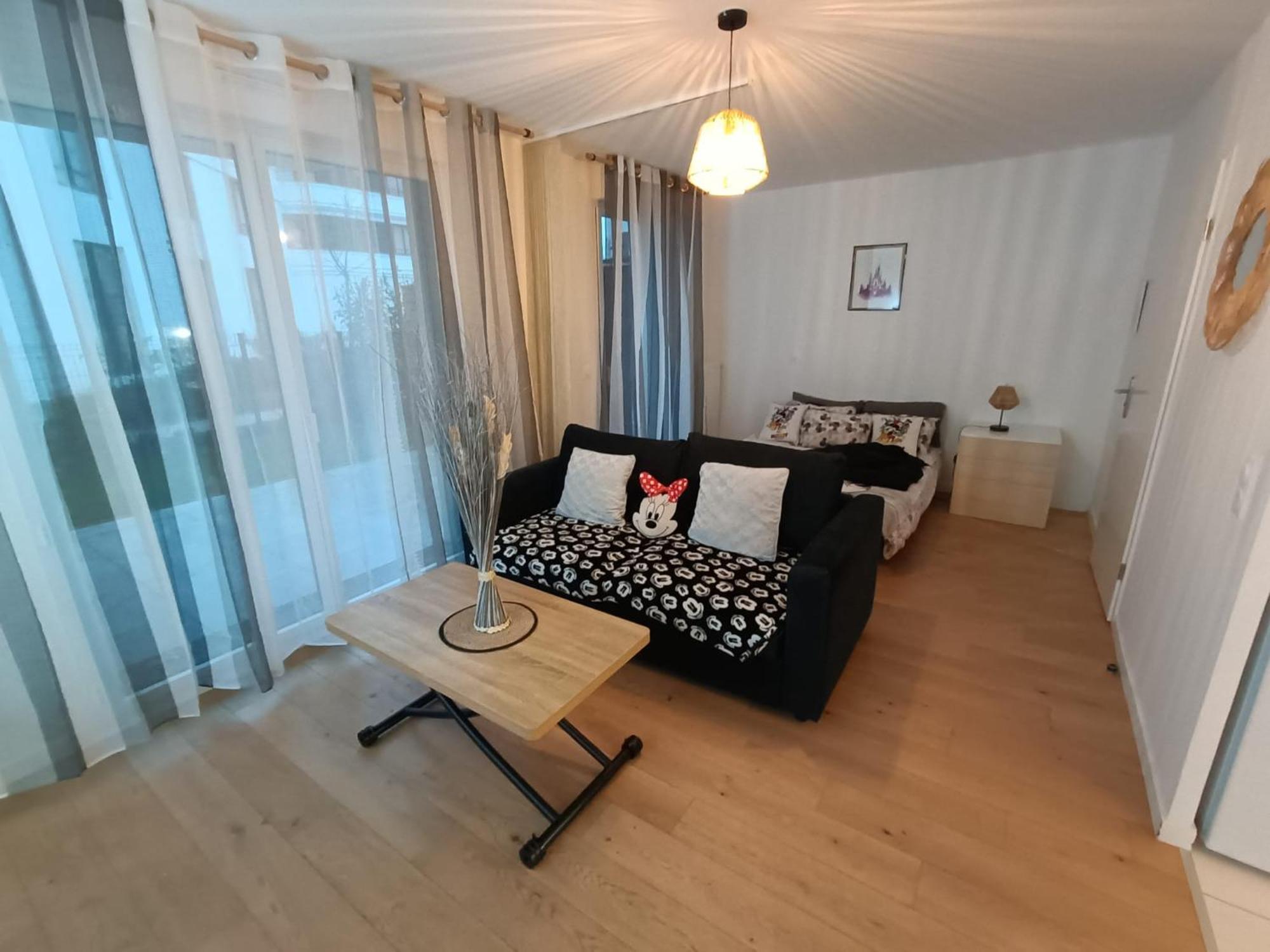 Disney - Paris 5 Min De Disney - Pk Prive Gratuit - 4 Personnes - Terrasse Jardin Chessy  Ngoại thất bức ảnh