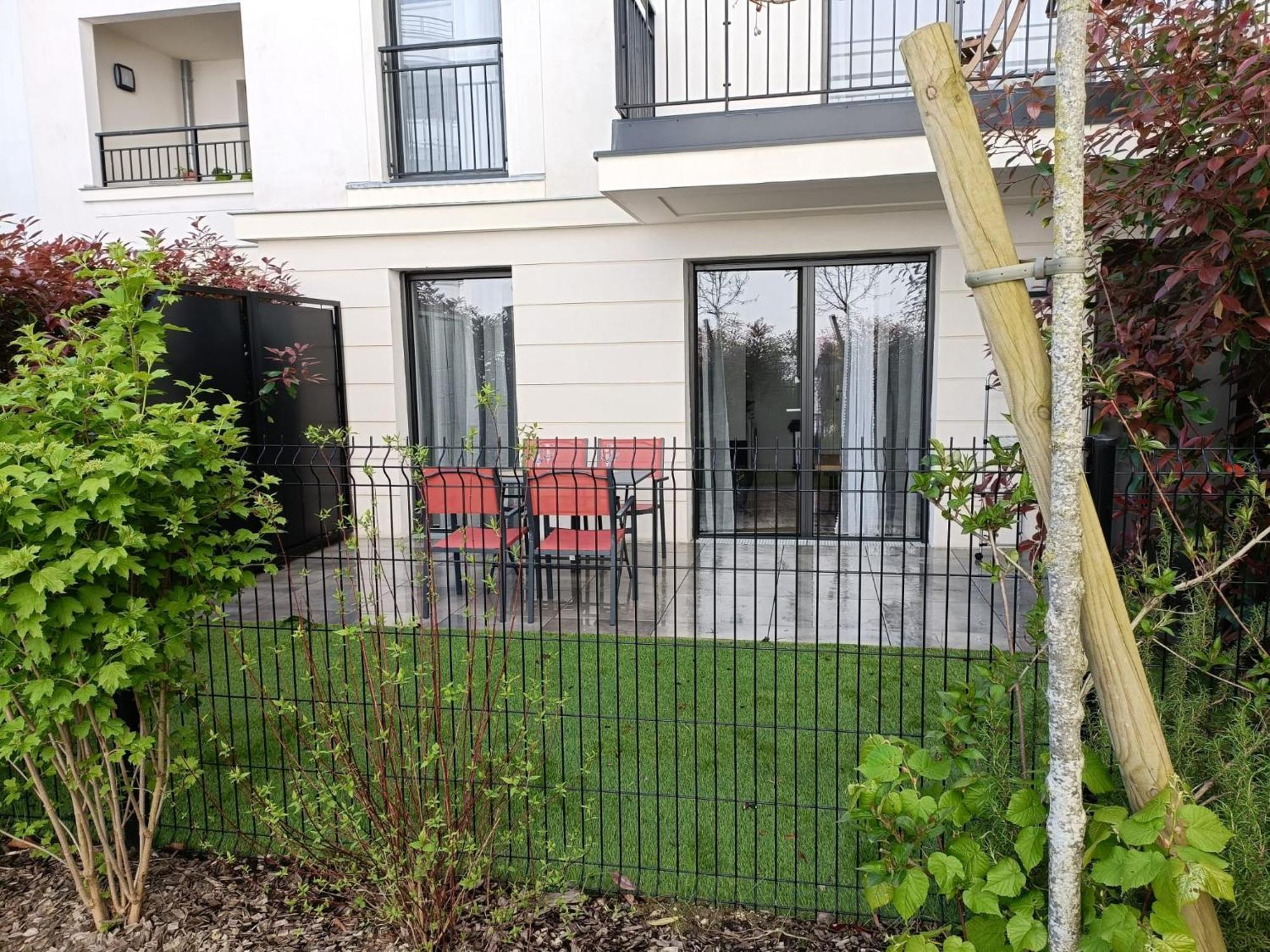 Disney - Paris 5 Min De Disney - Pk Prive Gratuit - 4 Personnes - Terrasse Jardin Chessy  Ngoại thất bức ảnh